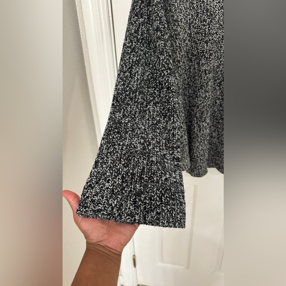 American Rag Cowl Neck Knit Oversized Sweater - Picture 3 of 3